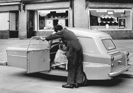 Bond Minicar Mark F Van