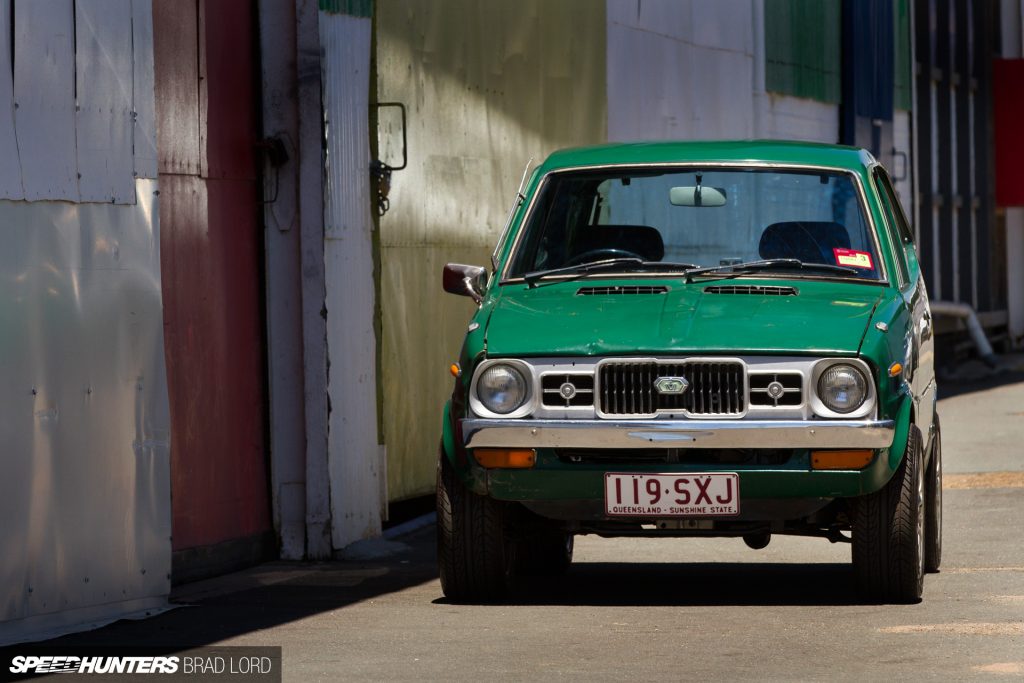 Mitsubishi Minica F4 Super Deluxe