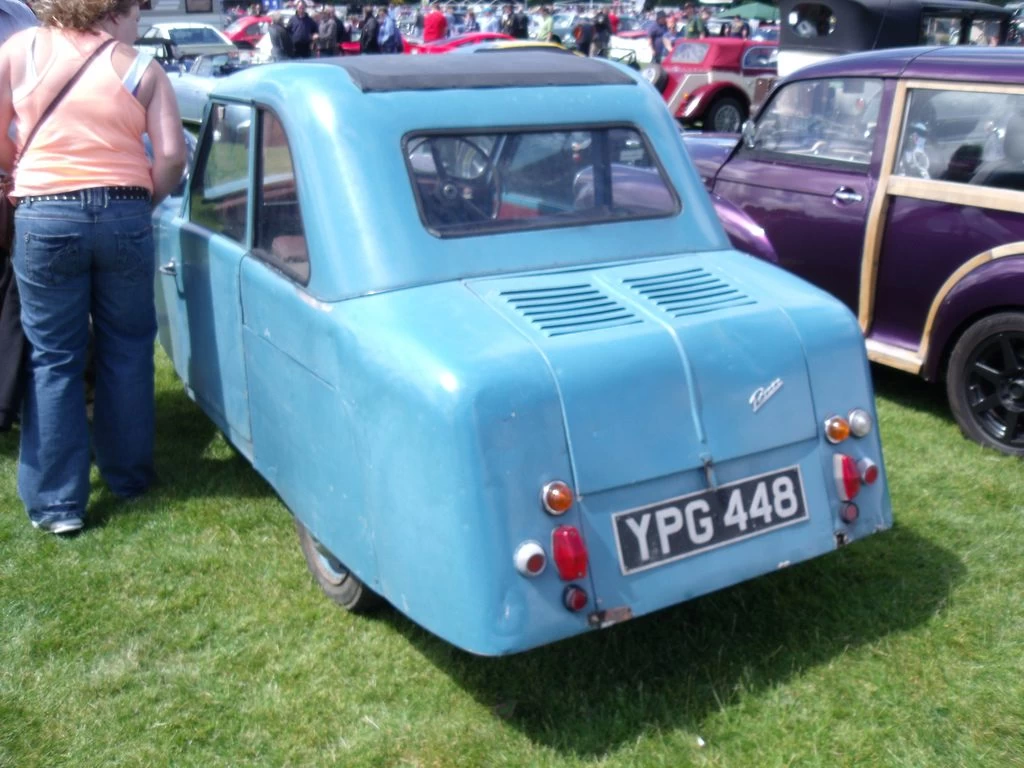 AC Petite