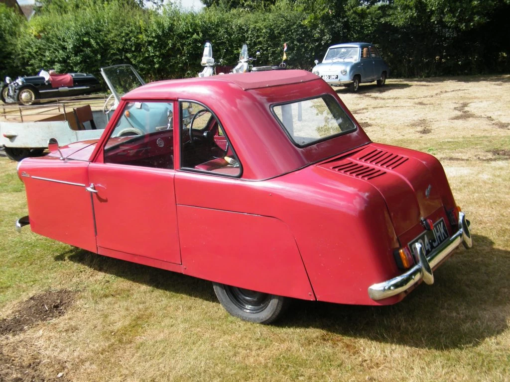 AC Petite
