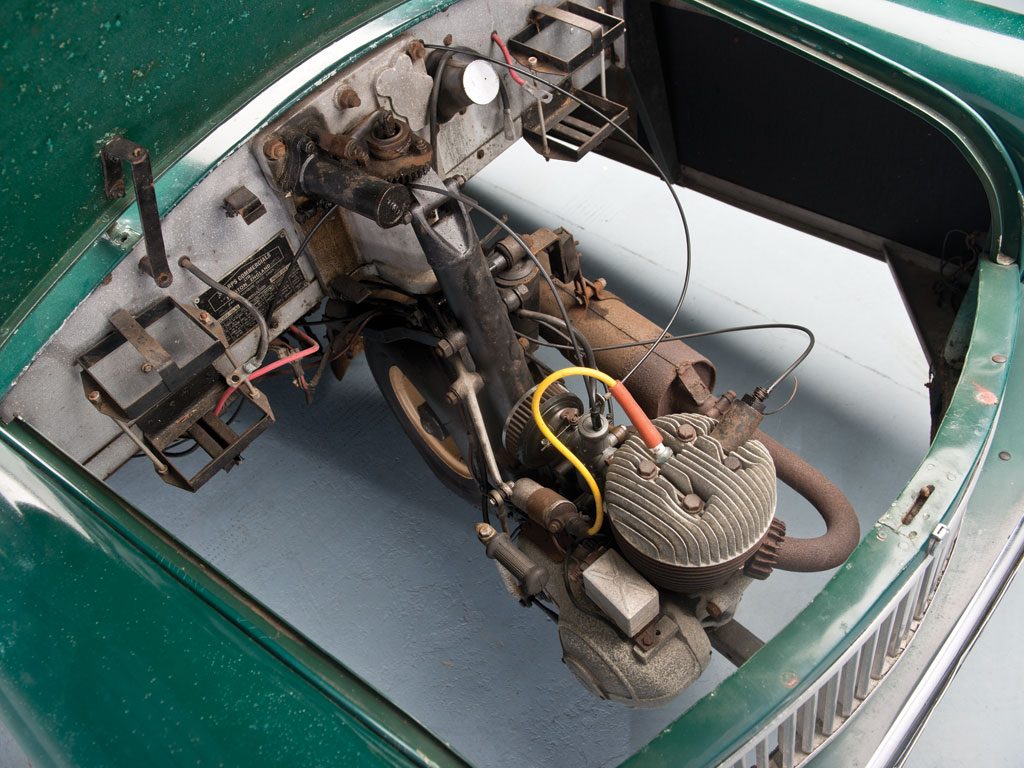 Bond Minicar Mark F Family Saloon