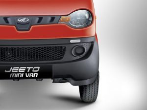 Mahindra Jeeto Minivan