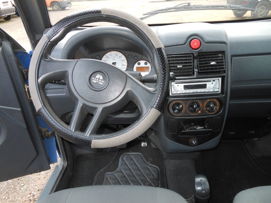 Aixam A.741 dashboard