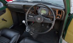 Mitsubishi Minica F4 Super Deluxe
