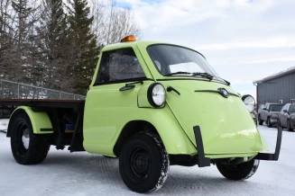 BMW master built Isetta styled truck with VW Type 3 engine for his shop – photo 8
