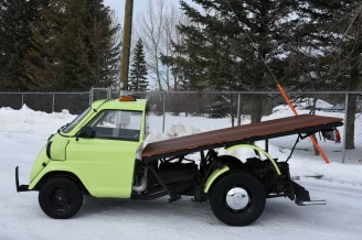 BMW master built Isetta styled truck with VW Type 3 engine for his shop – photo 12
