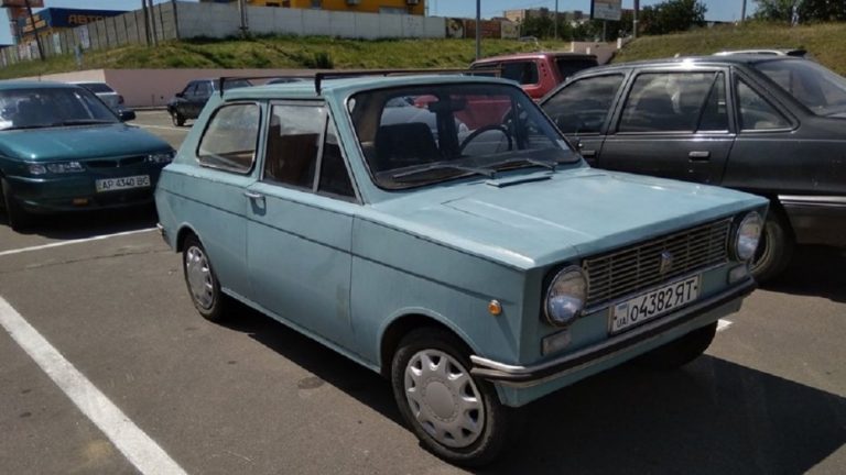 Самодельный автомобиль "Азов"