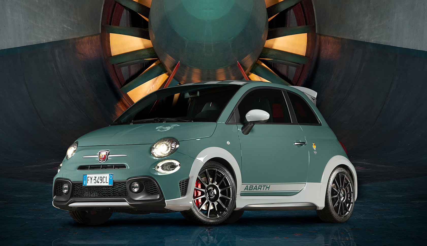 Abarth 695 70°Anniversario