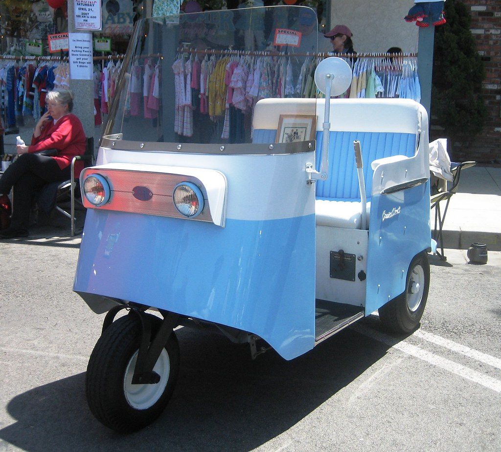 Autoette CruiseAbout Small Cars Club