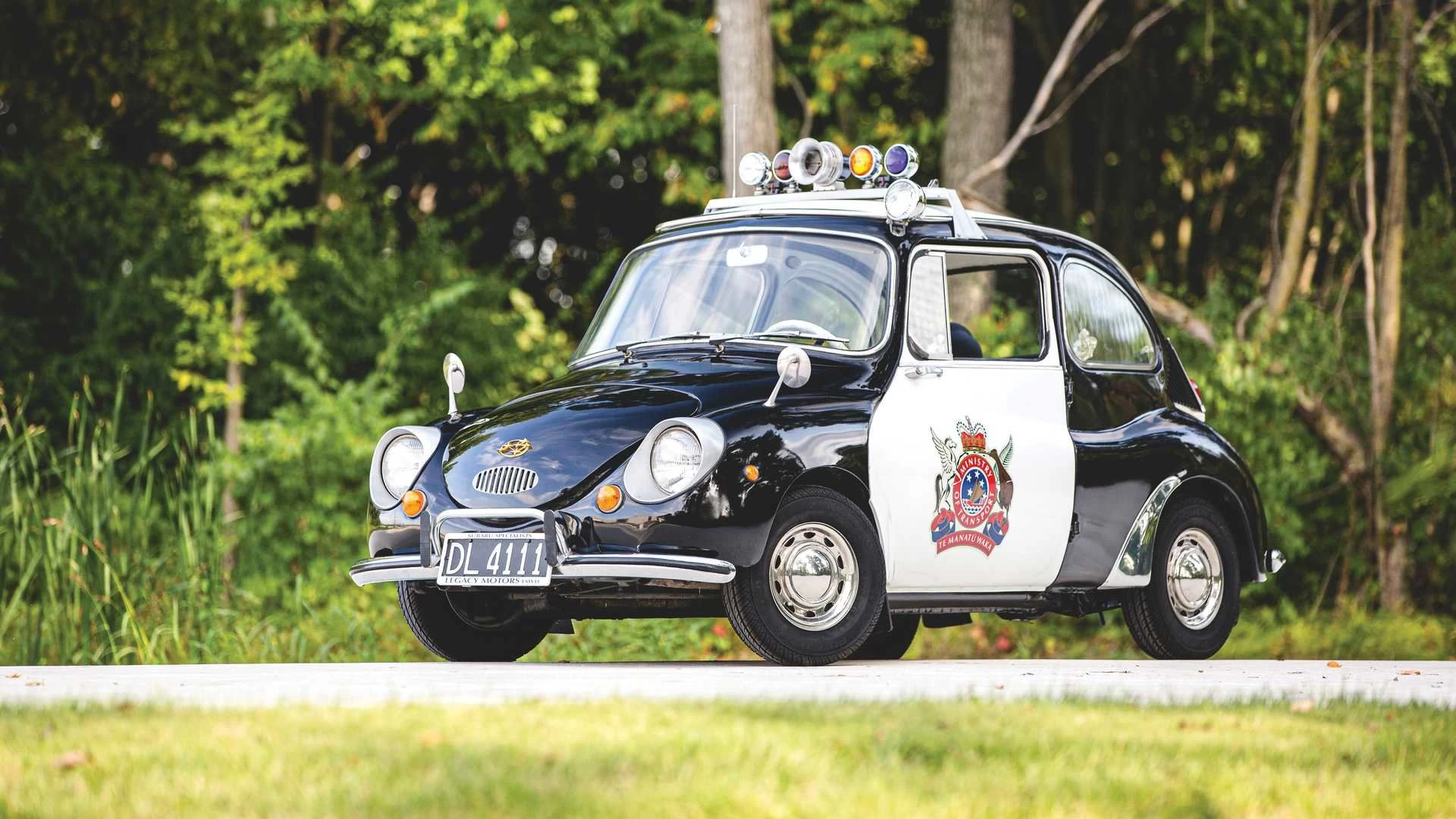 Subaru 360 police car