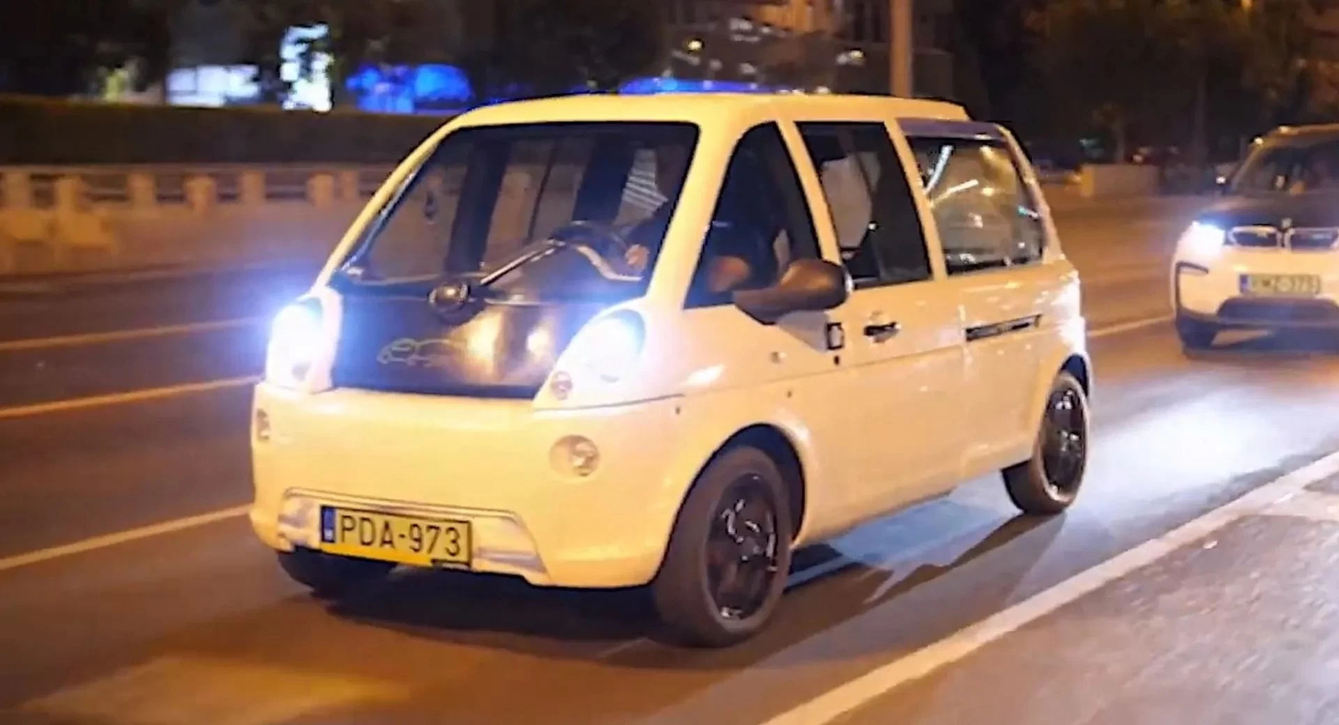 Fox E-Mobility To Release Perfect Electric Van MIA 2.0 by 2023