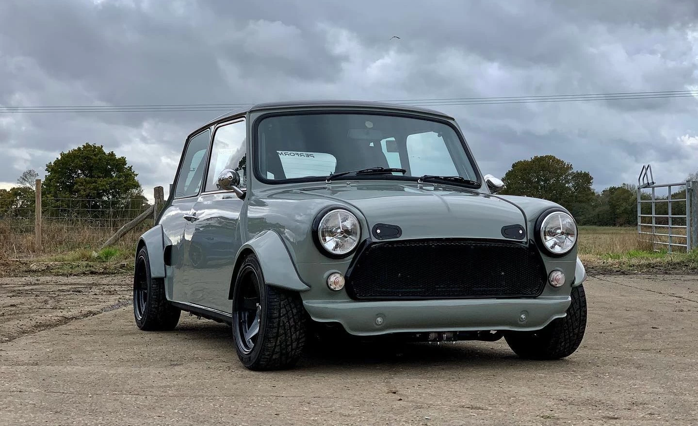 Tiny Mini gets a Honda Civic Type R motor