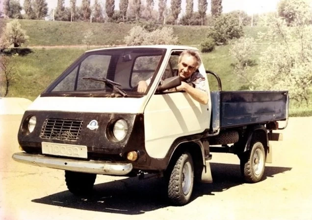 Khutorok home-built truck