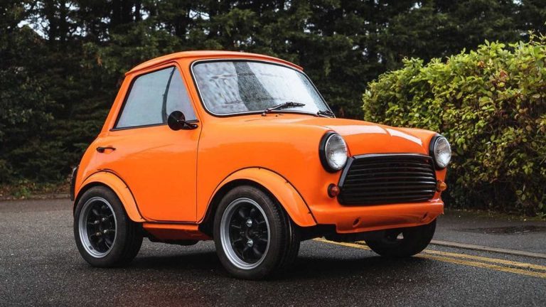 Short Morris Mini 1000