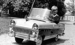 Lőrinc Petrovics Children's Car