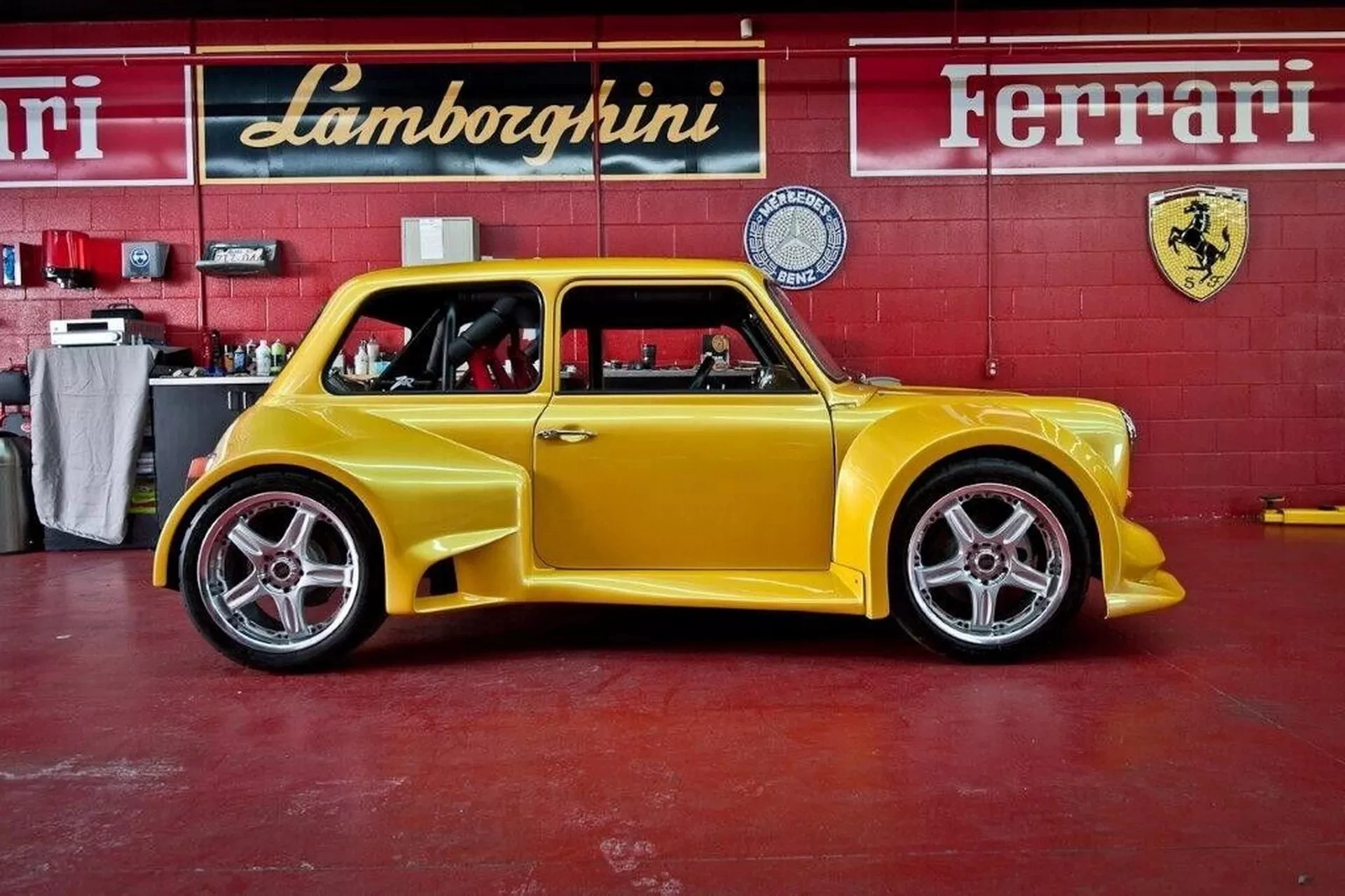 Custom 1970 MINI