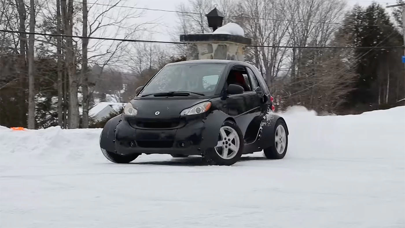 Smart ForTwo was equipped with Suzuki Hayabusa engine