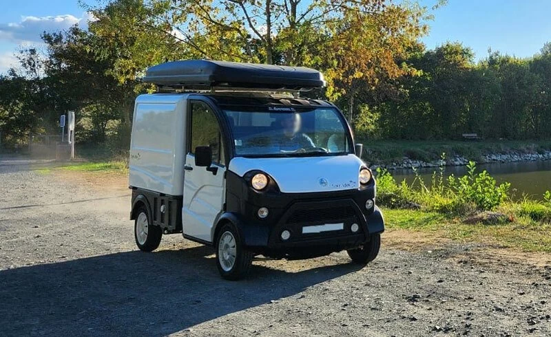 Tiny Van