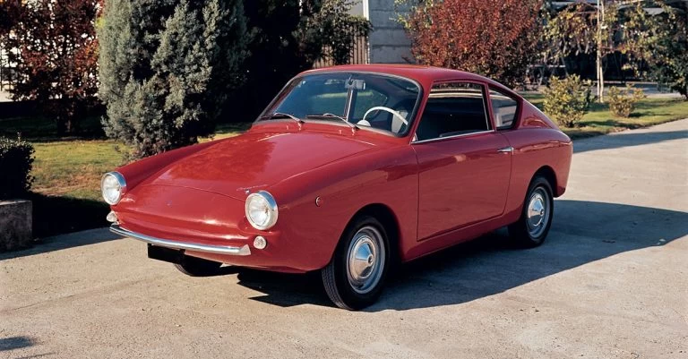 Fiat 500 Coccinella by Francis Lombardi