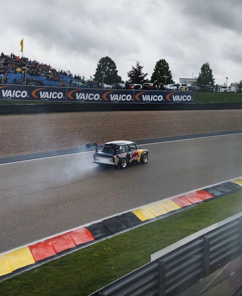 Trabant Turned Into a Beast: It Drifts, Makes 120 HP, and Has Suspension Worth Hundreds of Thousands of Crowns – photo 4
